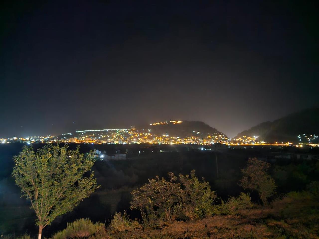 Guesthouse Iljaz ベラト エクステリア 写真