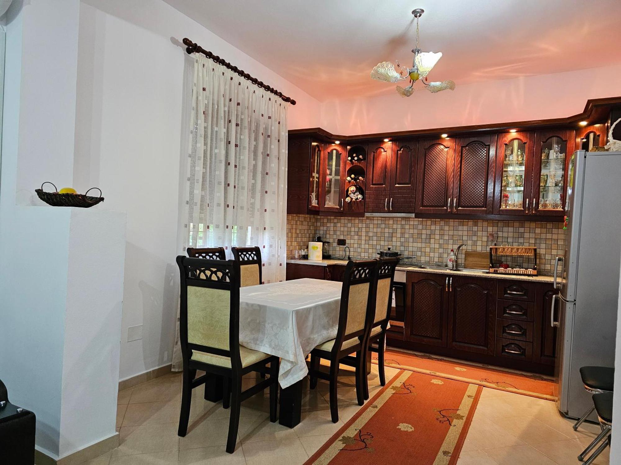 Guesthouse Iljaz ベラト エクステリア 写真